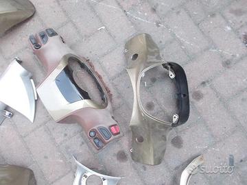 Beverly RST 300 : km faro pompa carene forcella