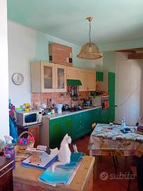 Casa indipendente con cortile