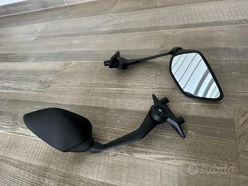 Specchietti YAMAHA T MAX 560 modello nuovo