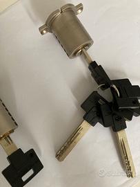 Serratura porta blindata