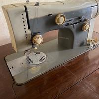 Macchina da cucire supernova julia