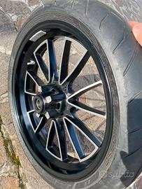 COPPIA CERCHI FORGIATI DUCATI DIAVEL COME NUOVI