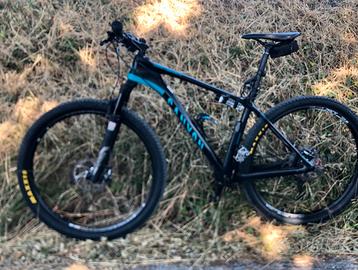 MTB Canyon XL carbonio 29'