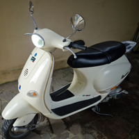 Vespa et4 150