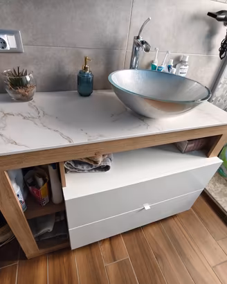 Mobile lavabo con piano su misura (RISERVATO)