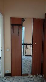 appendiabiti da ingresso con specchio