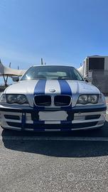BMW 318 IS E46