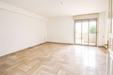 Appartamento di 130 mq al 1° piano