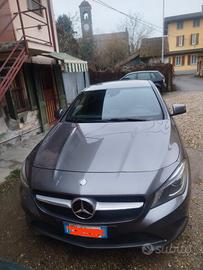 Mercedes CLA 200