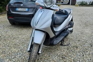 Scooter Piaggio Beverly 500