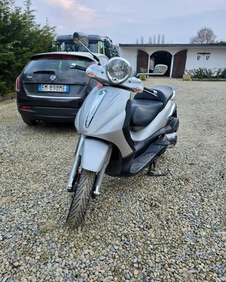 Scooter Piaggio Beverly 500