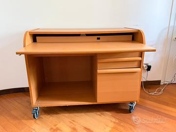 Tavolo computer e scrivania