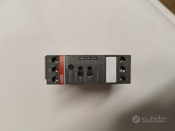 Relè di monitoraggio dell' isolamento Abb