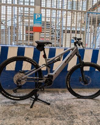 E-MTB atom Lynx 2023 Bi-ammortizzara-Pari al Nuo