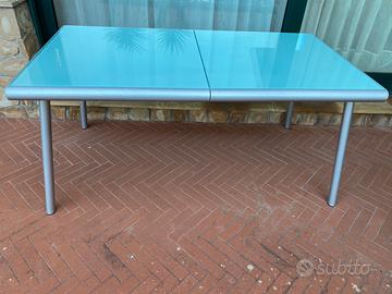 Tavolo in vetro