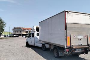 Mercedes Sprinter minitir