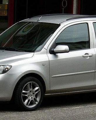 Parabrezza Mazda 2 MPV 02-07