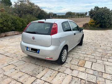 Fiat grande punto benzina 24.000km !