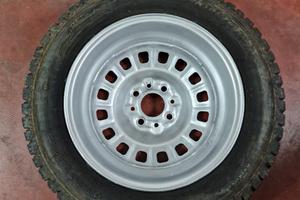 Cerchione in ferro e ricambi usati Fiat Panda 141