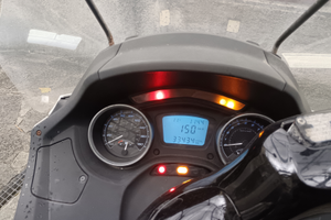Piaggio mp3 300 sport