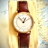 Universal Geneve Oro 18K