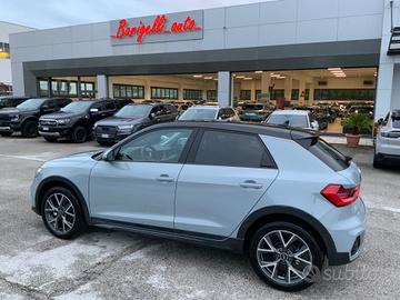 Audi A1 allstreet 30 TFSI S tronic Identity Contra