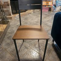 sedie in metallo e legno