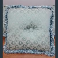 3 cuscini per divano e letto 