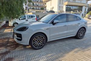 PORSCHE CAYENNE COUPE 3.0 E-HYBRID 470 CV IVA ESP