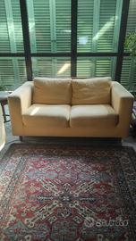 Divano in microfibra Natuzzi