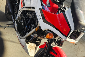 Honda vf 500 f