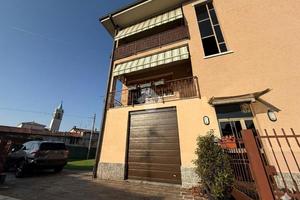 PORZIONE DI BIFAMILIARE A CANTÙ