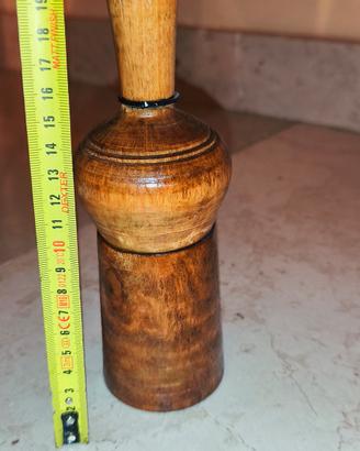 Raro e antico tappatore in legno,