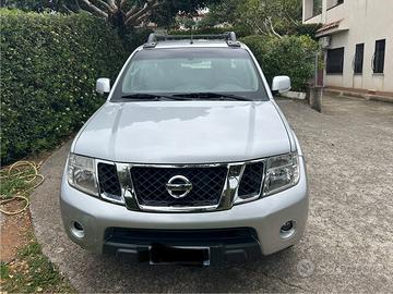 Nissan Navarra 2.5