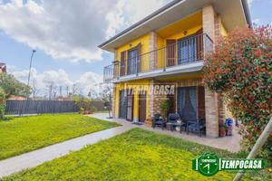 Villa a Zinasco Via Villani 4 locali