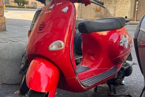 Vespa piaggio 125