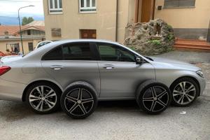 MERCEDES Classe C (W/S205) - 2017