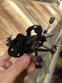 Drone fpv 2.5 4s pollici con gps e 2 batterie