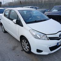TOYOTA Yaris 1.0 5 porte