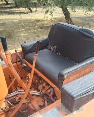 TRATTORE CINGOLATO
