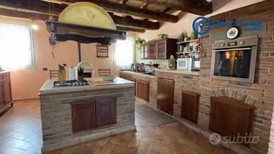 PRESTIGIOSA VILLA A COSTA DI ROVIGO