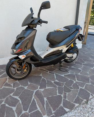 Aprilia SR 50 SPORT 