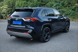 RAV 4 hybrid STYLE + tetto panoramico