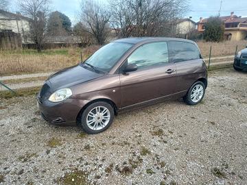 Lancia Ypsilon 1.2 Versus