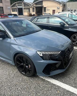 Rs3,  limt 290 ,sedili guscio freni carboceramici