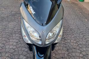 Yamaha T Max - 2009