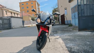 derbi 125 4t