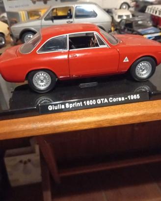 2 modellini scala 1/24