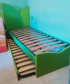 letto a una piazza con letto estraibile