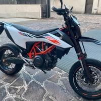 Ktm 690 smc r 2020 full power